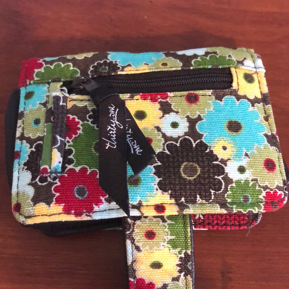 Thirty-one- Small Wallet - Picture 4 of 5